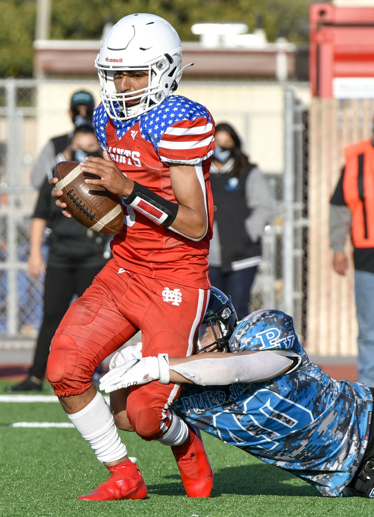 041621 PV SM football 20.JPG